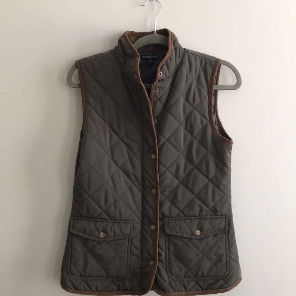 Army green quilted vest with suede trim